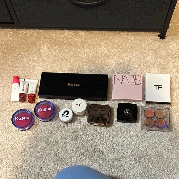 Makeup lot - Picture 1 of 11
